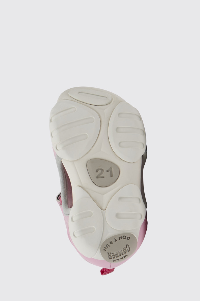 The sole of Ous Pink sandals for girls