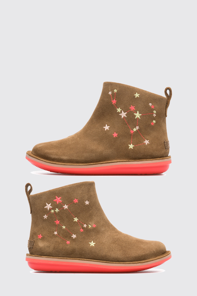 Side view of Twins Brown Boots for Kids