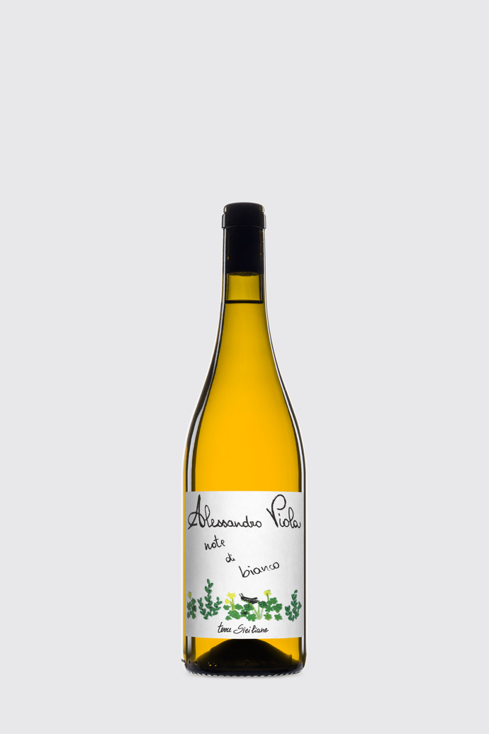 Side view of Note Di Bianco 2019 White Wine - Note Di Bianco 2019