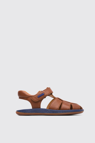 Side view of Bicho Closed brown T-strap sandal for kids