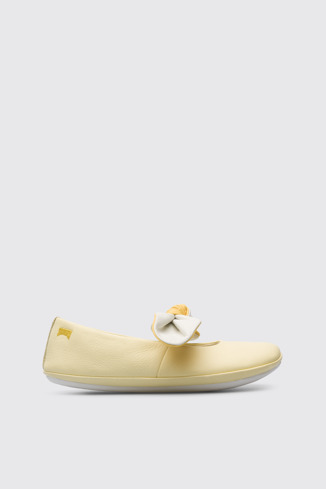 Side view of Right Yellow ballerina shoe for girls