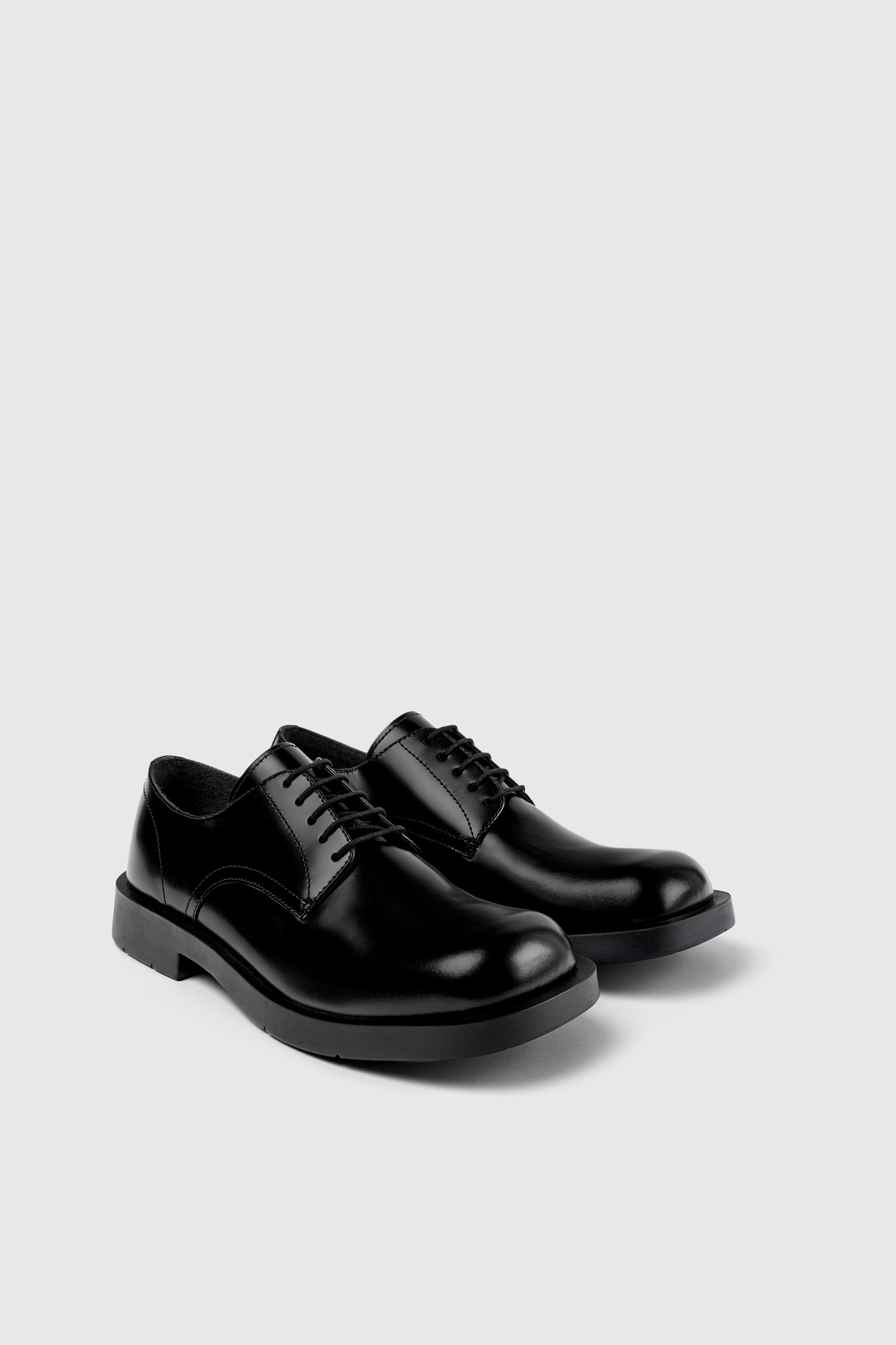 靴 camper lab mil1978 Neuman Black Loafers for Unisex - Spring/Summer collection
