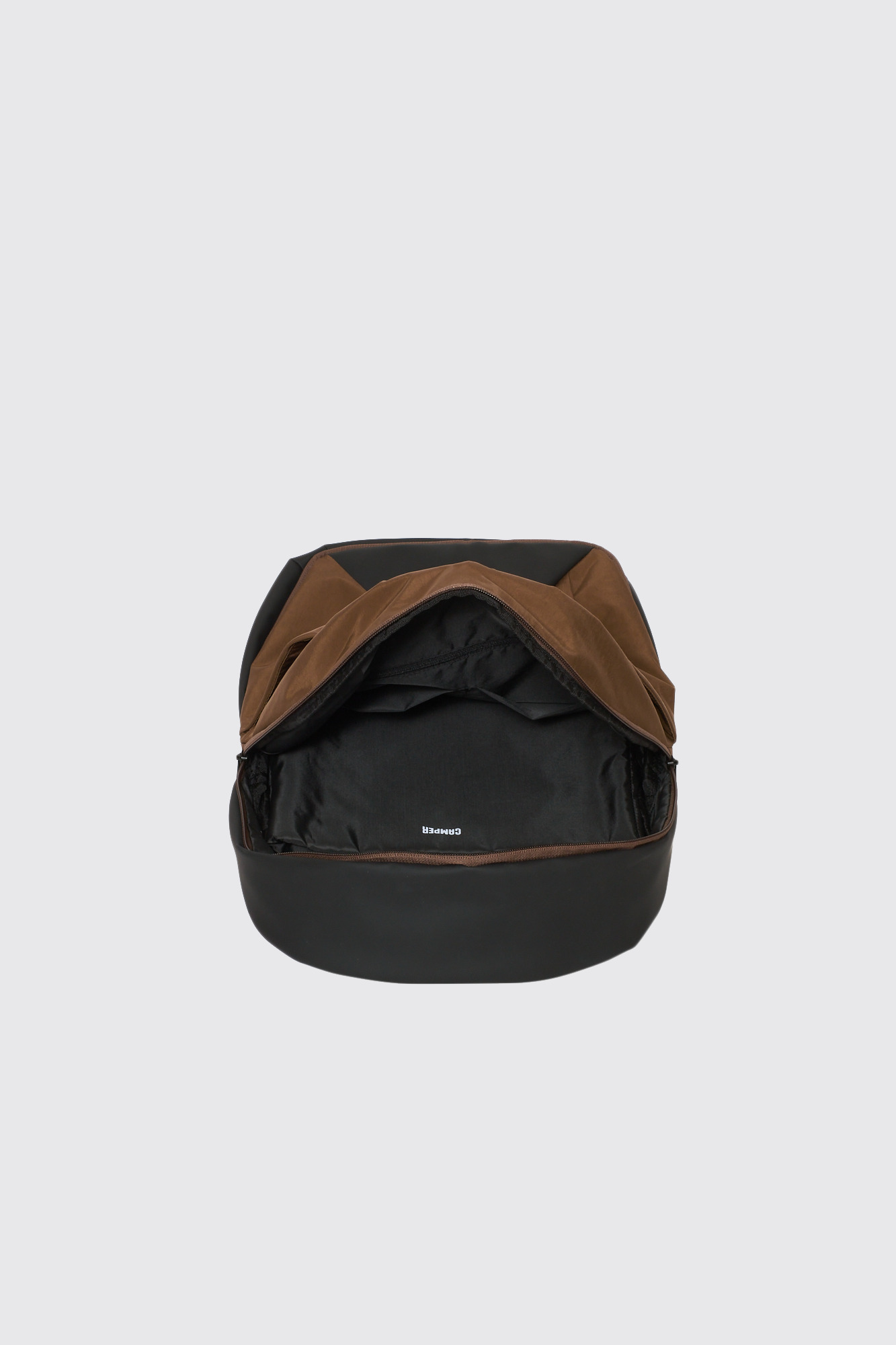 ユニセックス バックパック | カンペール（Camper）公式オンラインストア