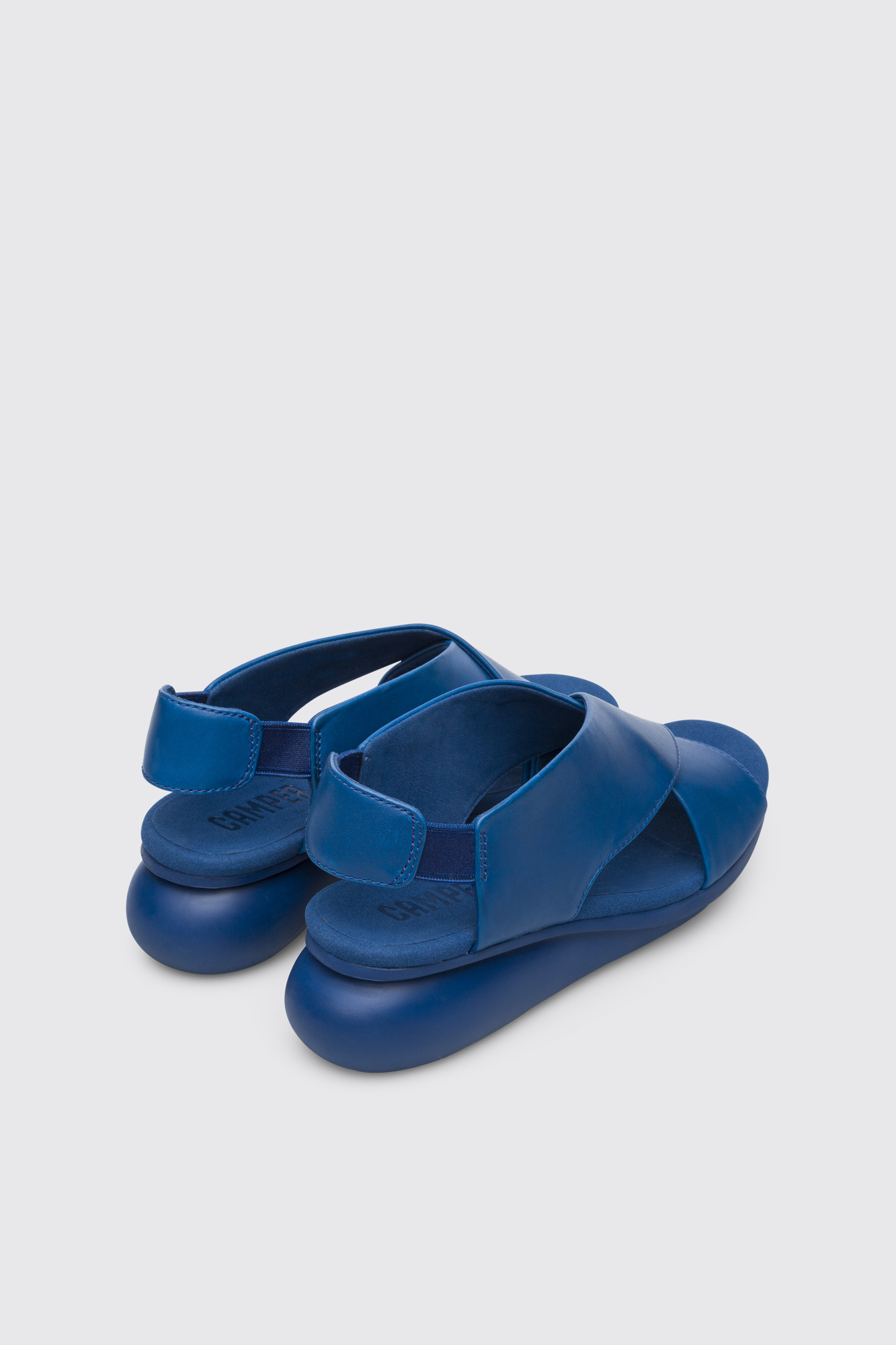 CAMPER　balloon　23 Amazon.com: Camper Women's Balloon K201481 Sandal, Black 001