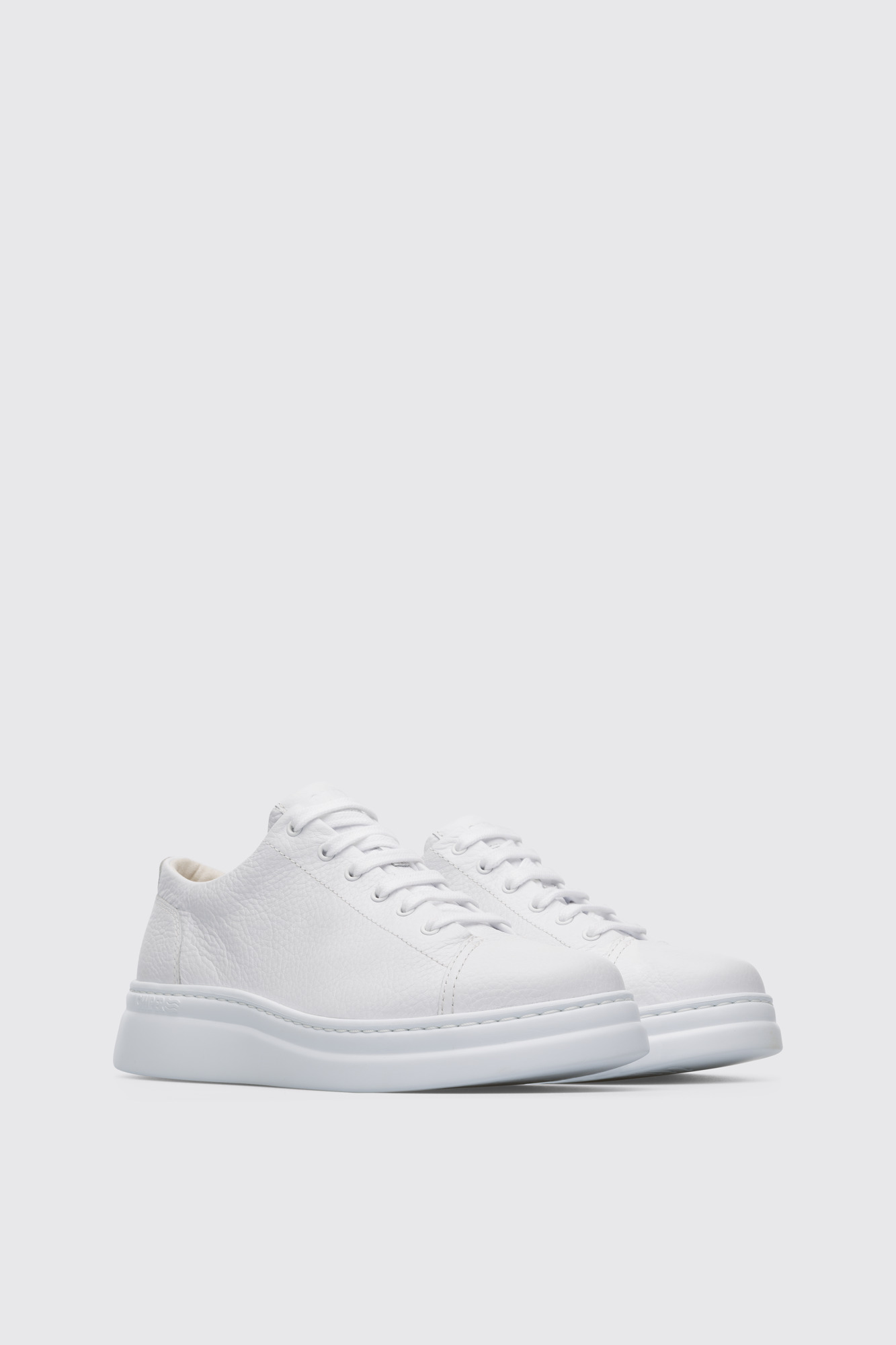 Camper runner deals up white