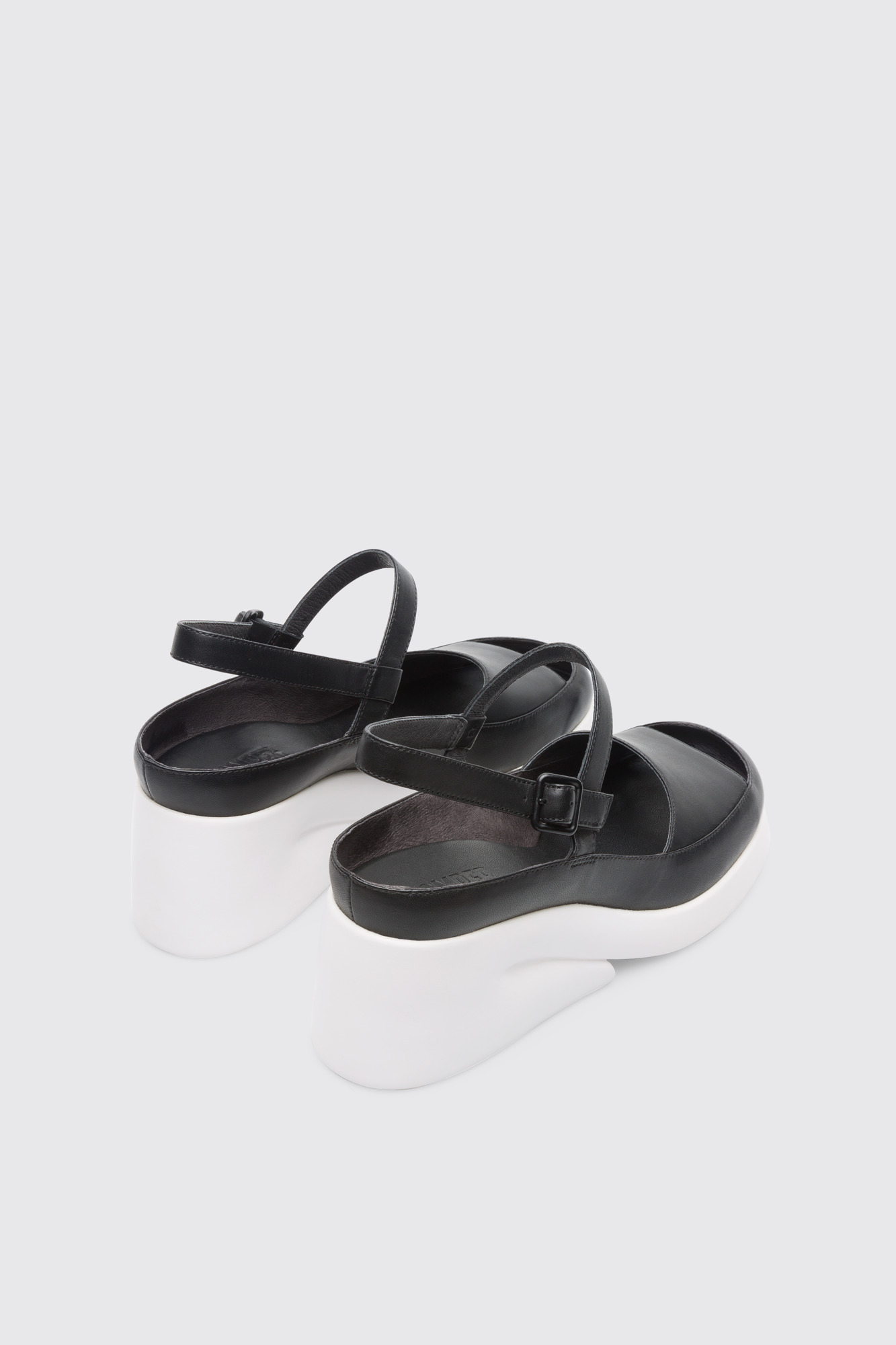 KAAH Black Sandals for Women - Autumn/Winter collection - Camper