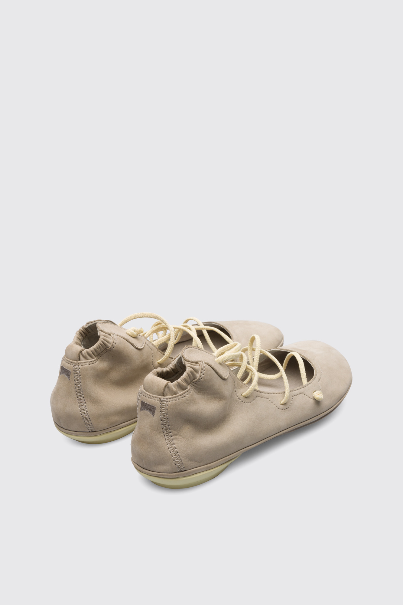 新品 Camper Right Nina カンペール バレエシューズ グレー 新品 Camper Right Nina カンペール バレエシューズ グレー