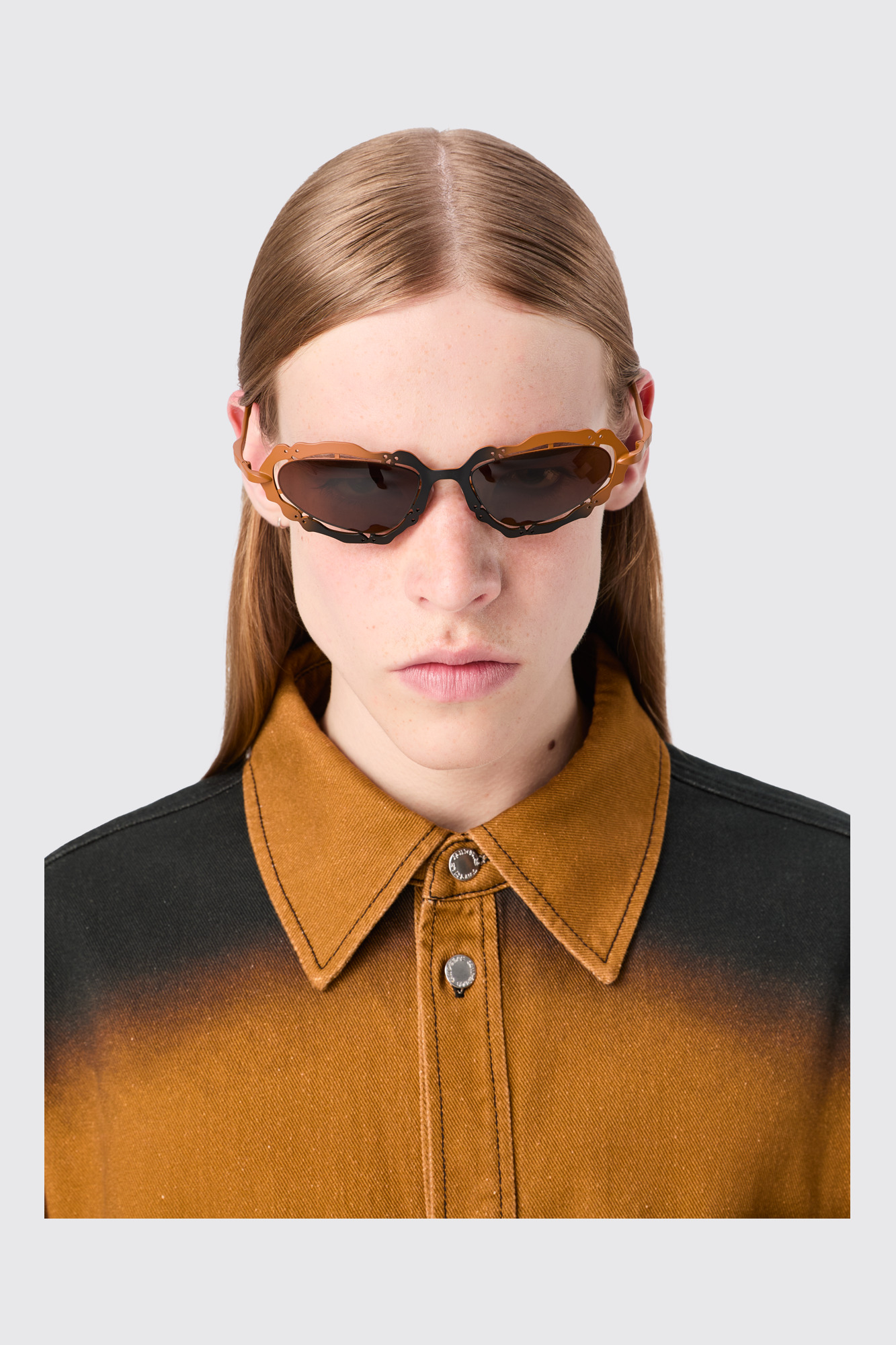 CAMPERLAB SUNGLASSES Gafas de sol metalizadas NOPEA en negro y terracota