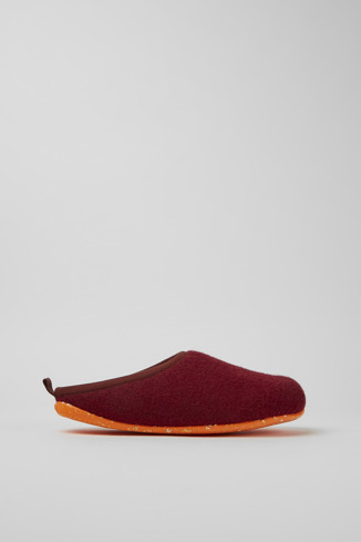 Side view of Wabi Burgundy wool slippers for men