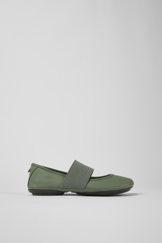 Side view of Right Green leather ballerinas for women
