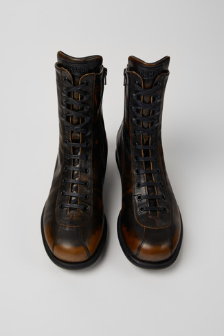 Overhead view of Pelotas Black-brown leather boots for men