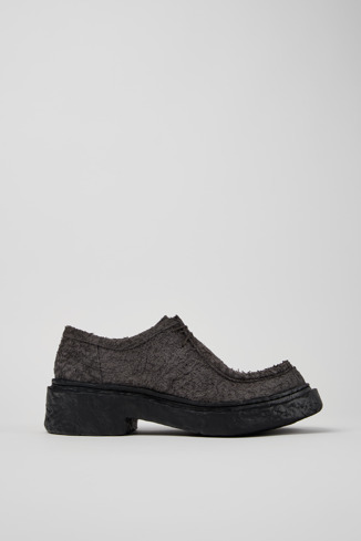 Side view of Vamonos Gray Leather Lace-Up Shoes