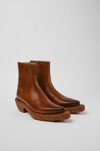 Front view of Venga Brown leather boots