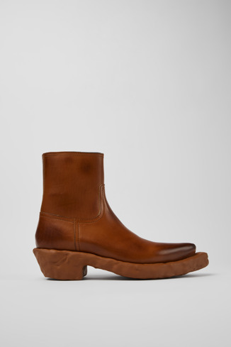 Side view of Venga Brown leather boots