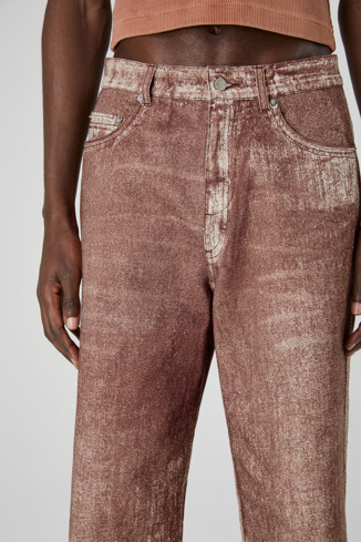 Denim Jeans mit Farbaufdruck in Terracotta