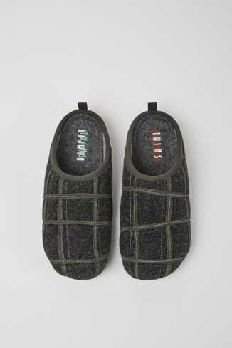 Overhead view of Twins Dark grey wool men’s slippers