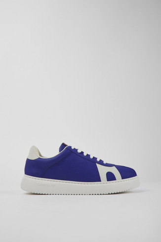Runner K21 MIRUM® Erkek için mavi ve beyaz MIRUM® tekstil spor ayakkabı modelin yandan görünümü