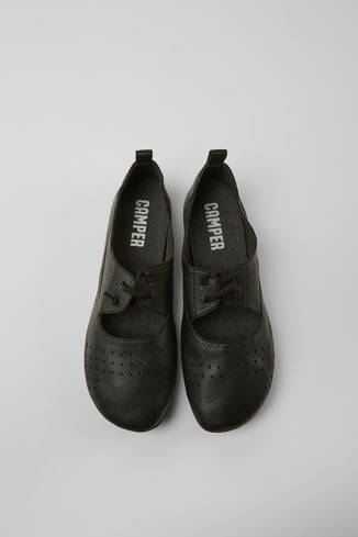 Alternative image of K200441-016 - Right - Chaussures en cuir noir pour femme