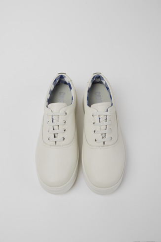 Alternative image of K201362-001 - Runner Up - Białe skórzane sneakersy damskie