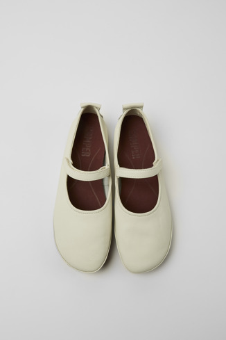Alternative image of K201365-004 - Right - White leather shoes for women