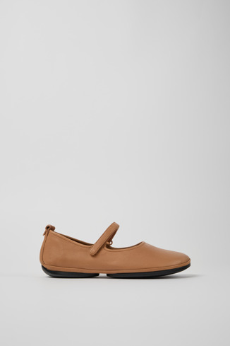 Side view of Right Nude Leather Women's Shoe.