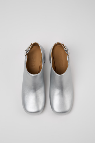 มุมมองด้านบนของ Niki Silver Leather Semi-Open Shoes for Women.