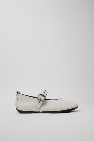 Right White Formal Shoes for Women - Autumn / Winter collection