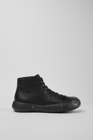 Side view of Peu Stadium Black leather ankle boots for men