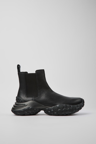 Side view of Pelotas Mars Black responsibly raised leather ankle boots