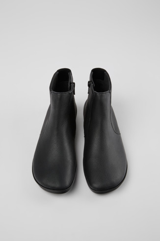 Right Schwarze Damenstiefelette aus Leder