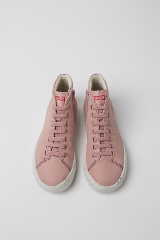 Overhead view of Peu Touring Pink recycled PET sneakers for women