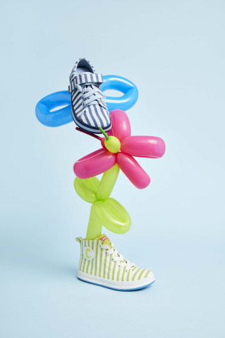 K800110-004 - Peu Rambla - Gestreifter Kinderschuh aus recycelter Baumwolle