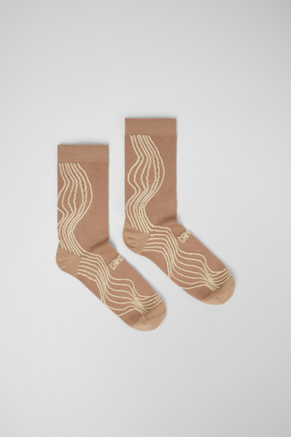 Socks Chaussettes en coton biologique beige-jaune.