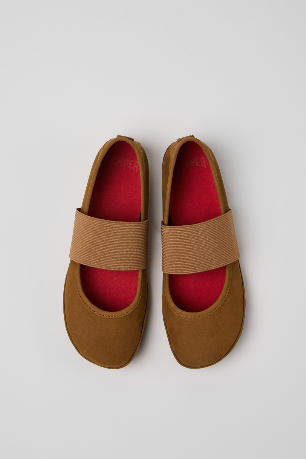 Right Brown Flat Shoes for Women - Spring/Summer collection