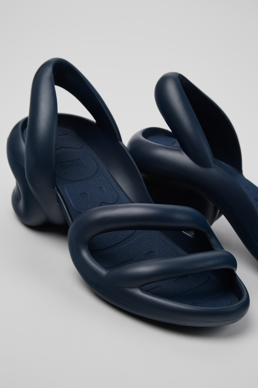 サンダル CAMPER Men Sandals Blue K100839-026 KOBARAH 0 Kobarah Blue Sandals for Men - Spring/Summer collection