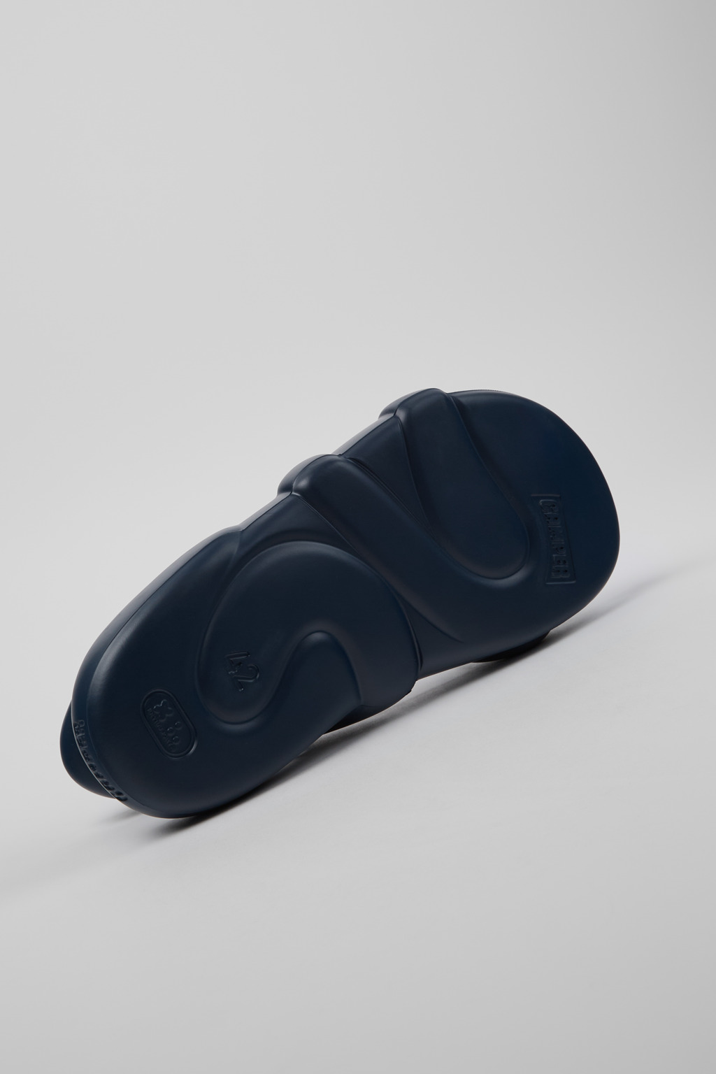 サンダル CAMPER Men Sandals Blue K101079-002 KOBARAH FLAT WIDE 0 Kobarah Blue Sandals for Men - Spring/Summer collection