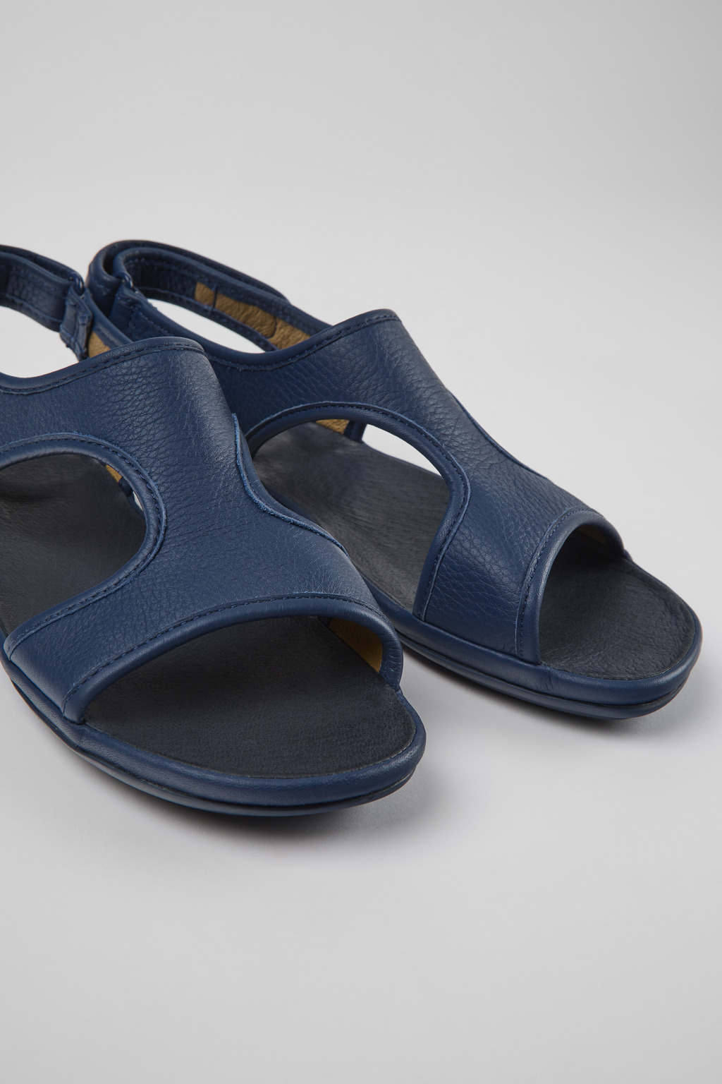 【関税込み】Peche Sandals - Carel - Leather - Blue CAREL patent leather pêche slingback mary jane Blue Carel Paris