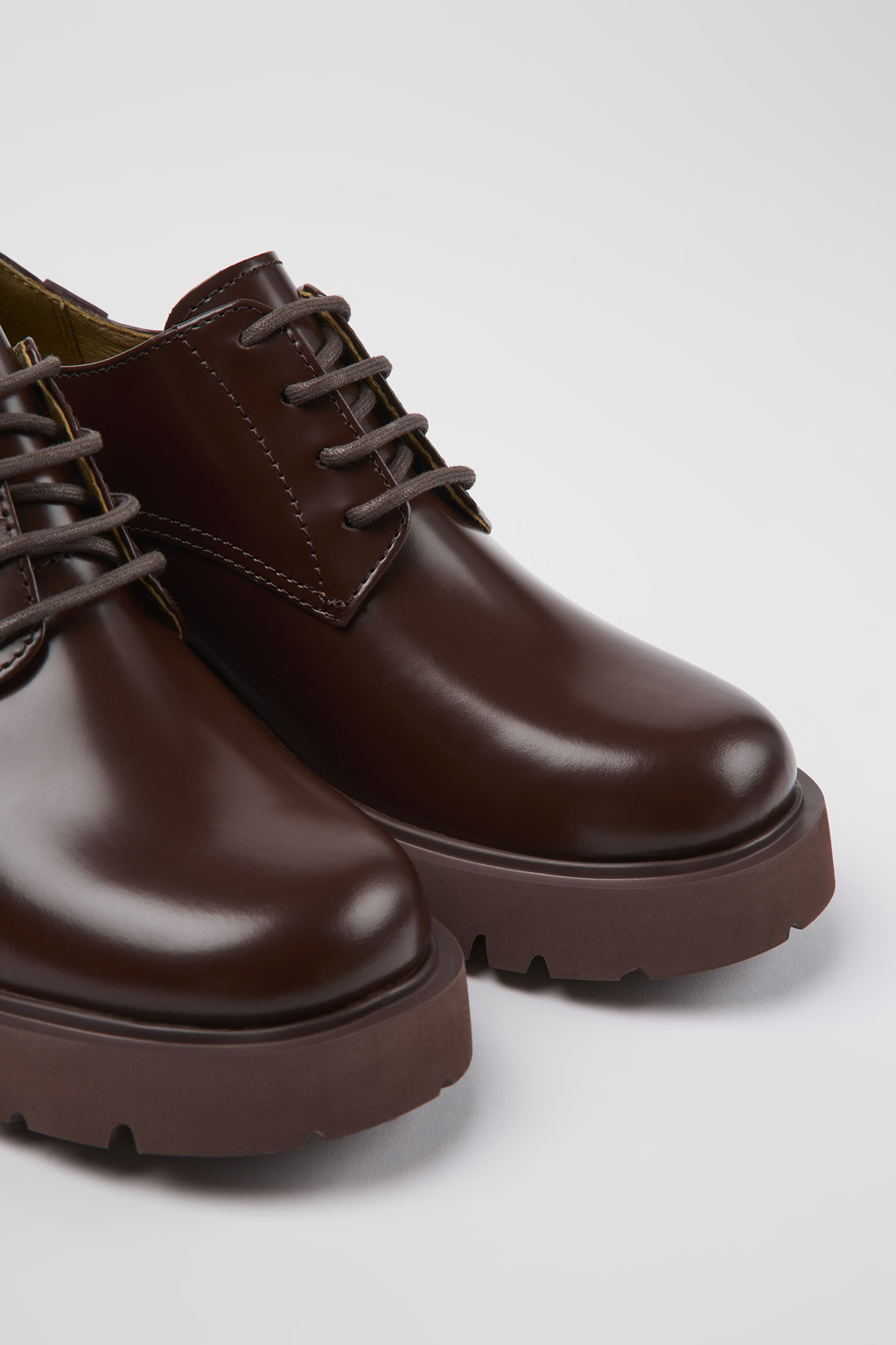靴 BEAMS F L/UCCA LU-4 SUEDE 40 BEAMS F L/UCCA LU-4 SUEDE 40 - メルカリ