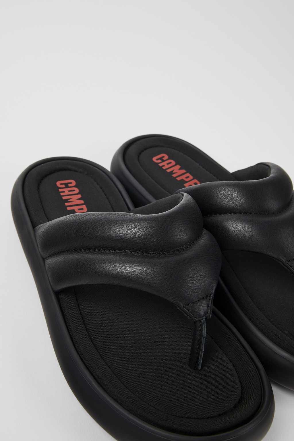 Pelotas Black Sandals for Women - Spring/Summer collection