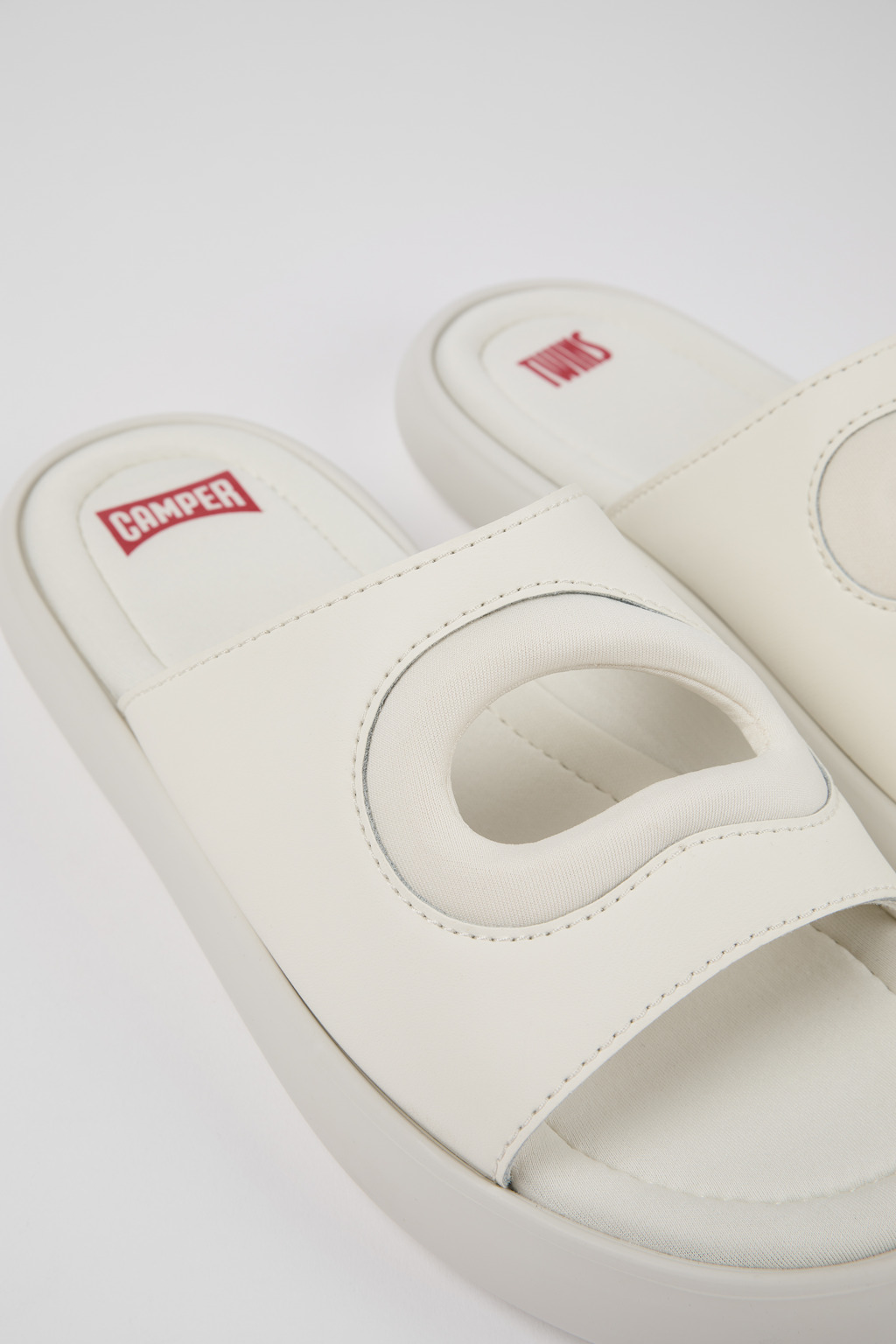 CAMPER｜SLIPPERS (Twins (K201620-001)) Twins Black Sandals for Women - Spring/Summer collection