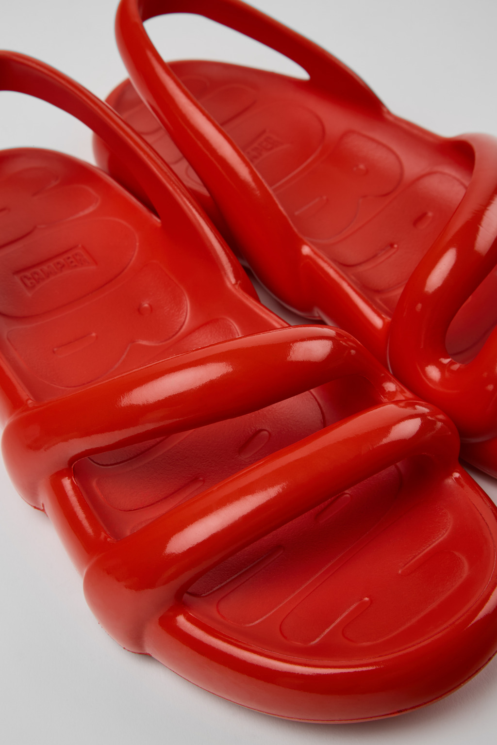 新品CAMPER フラットサンダル　36 レッド　赤 新品CAMPER フラットサンダル 36 レッド 赤 楽天市場】カンペール