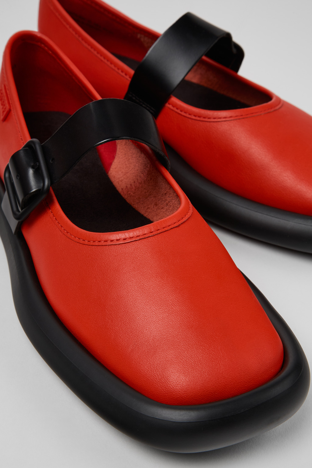 辛 極美品☆25.5㎝ CAMPER ホワイト メリージェーン ONDA Red Casual for Women - Autumn / Winter collection - Camper USA