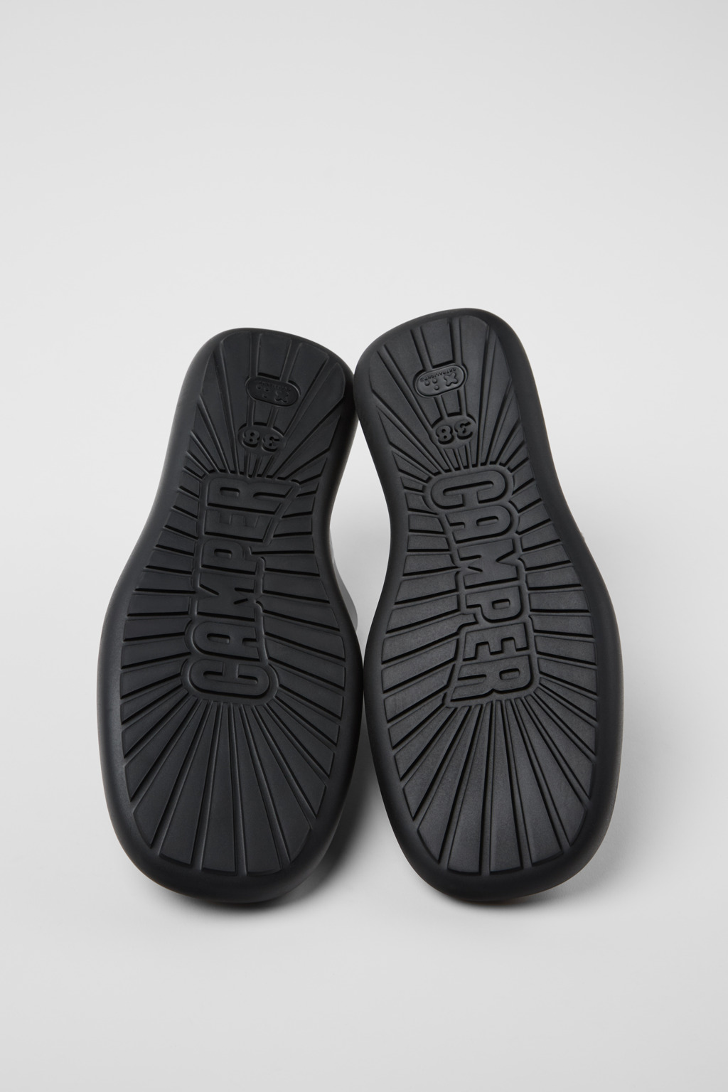 未使用タグ付き　カンペール　40　オンダ レディース カジュアルシューズ | カンペール（Camper）公式オンライン