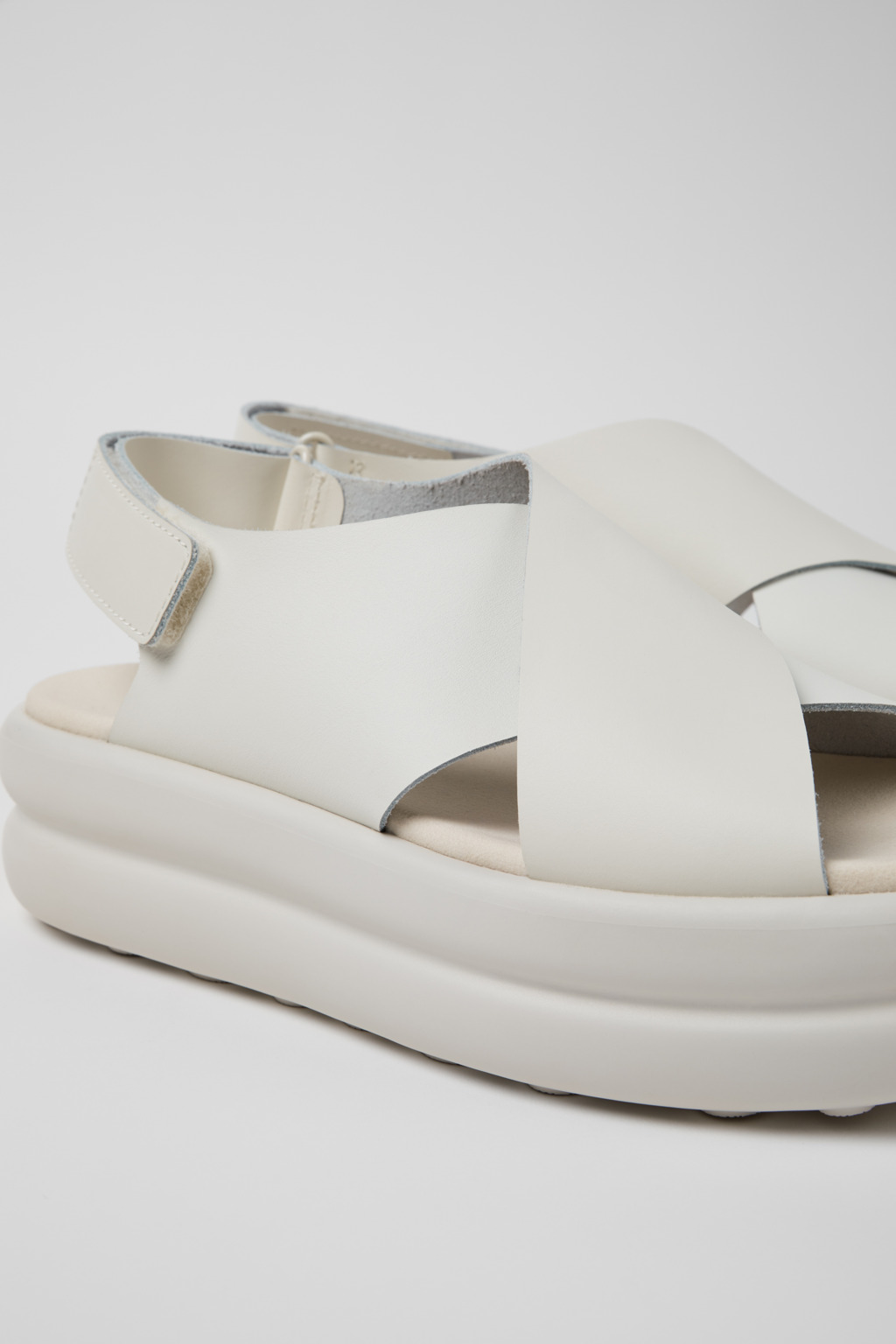 サンダル・ミュール PELOTAS SANDALS K201727-002_DF.jpg