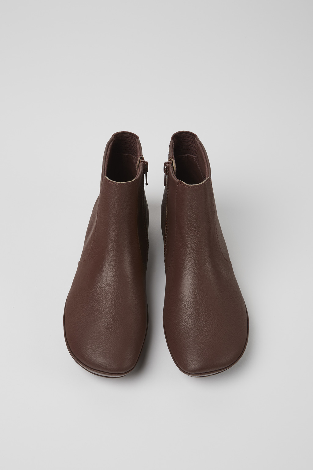 ショートブーツ・ブーティ CAMPER Woman Flat ankle boots Grey K400313-019 RIGHT 0 Right Grey Ankle Boots for Women - Spring/Summer collection