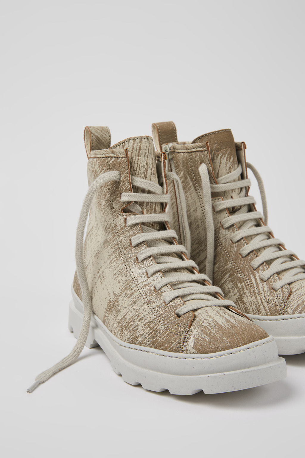 ★送料無料★CAMPER WOMENS BRUTUS WALKER BOOTS K400325-004 BRUTUS 2020aw | Topics | Camper（カンペール）日本公式サイト