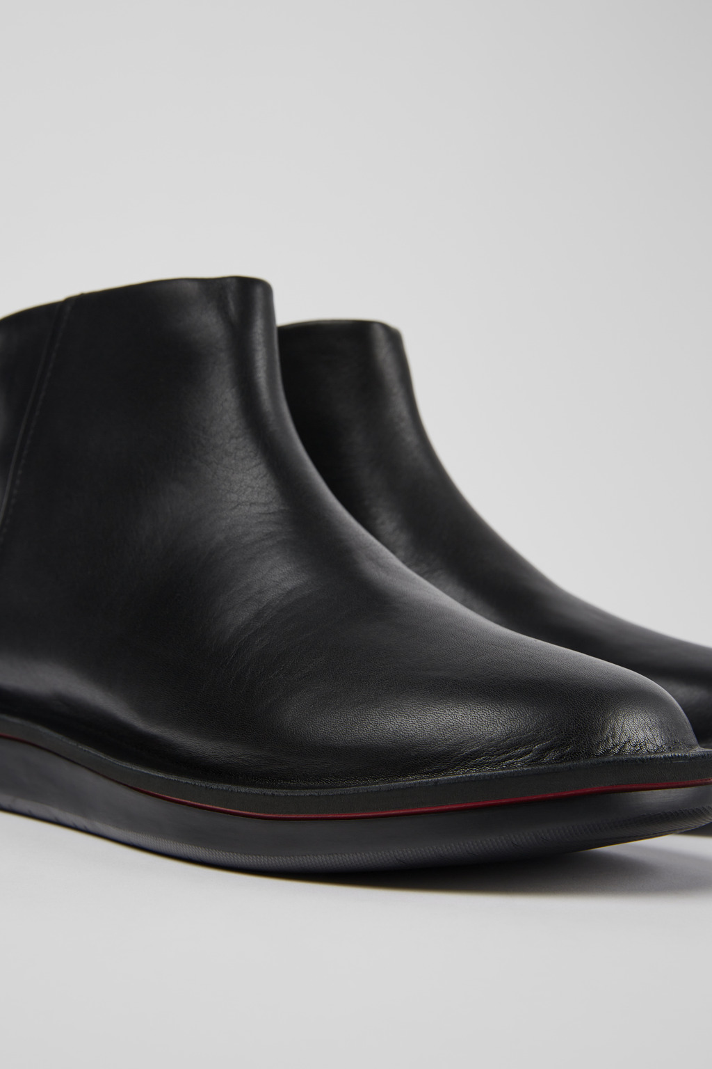 Formiga Black Ankle Boots for Women - Spring/Summer