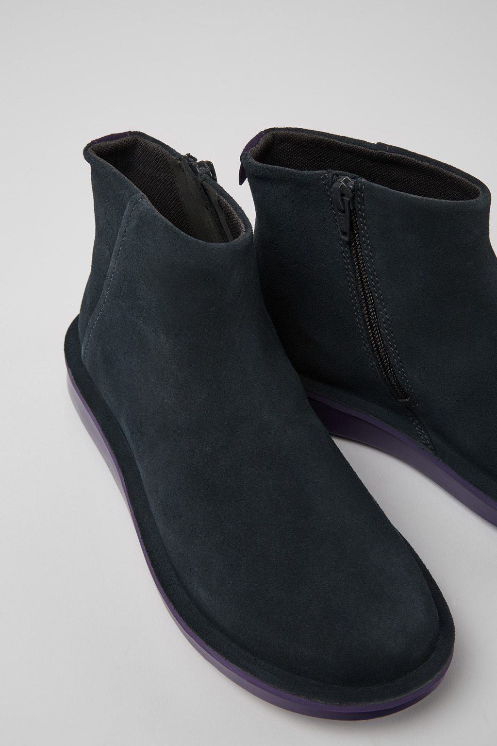 ショートブーツ・ブーティ CAMPER Woman Flat ankle boots Grey K400391-003 FORMIGA 0 K400391-003_LF.png