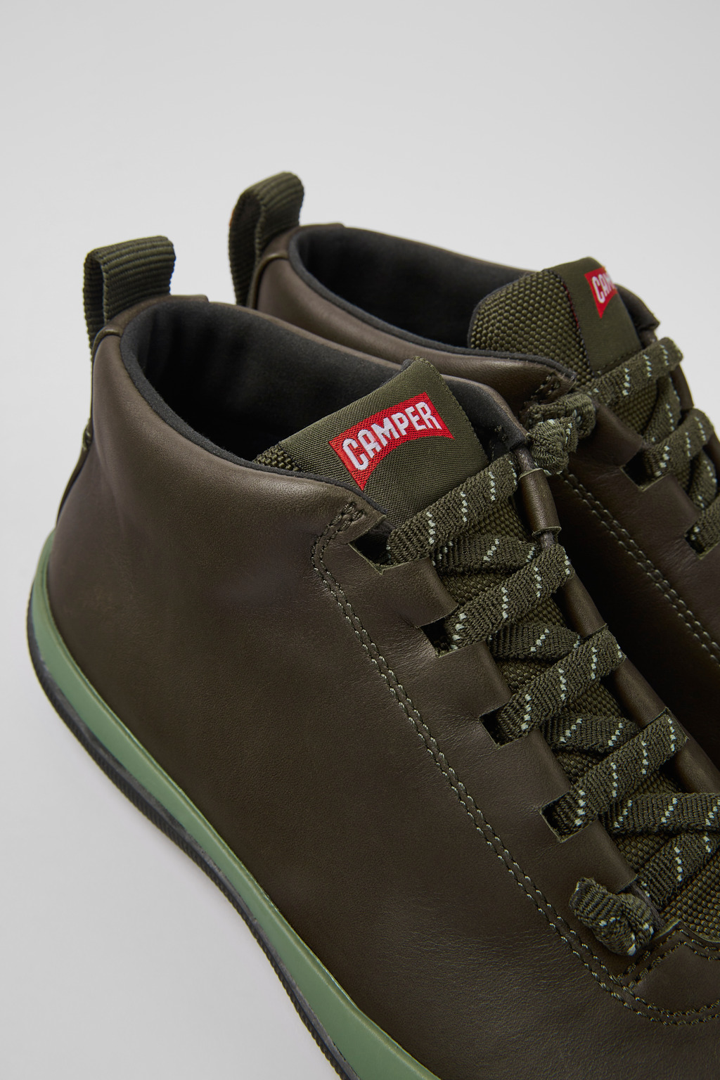 スニーカー CAMPER Woman Sneakers Green K400481-017 PEU PISTA GORE-TEX 0 Peu Green Ankle Boots for Women - Spring/Summer collection