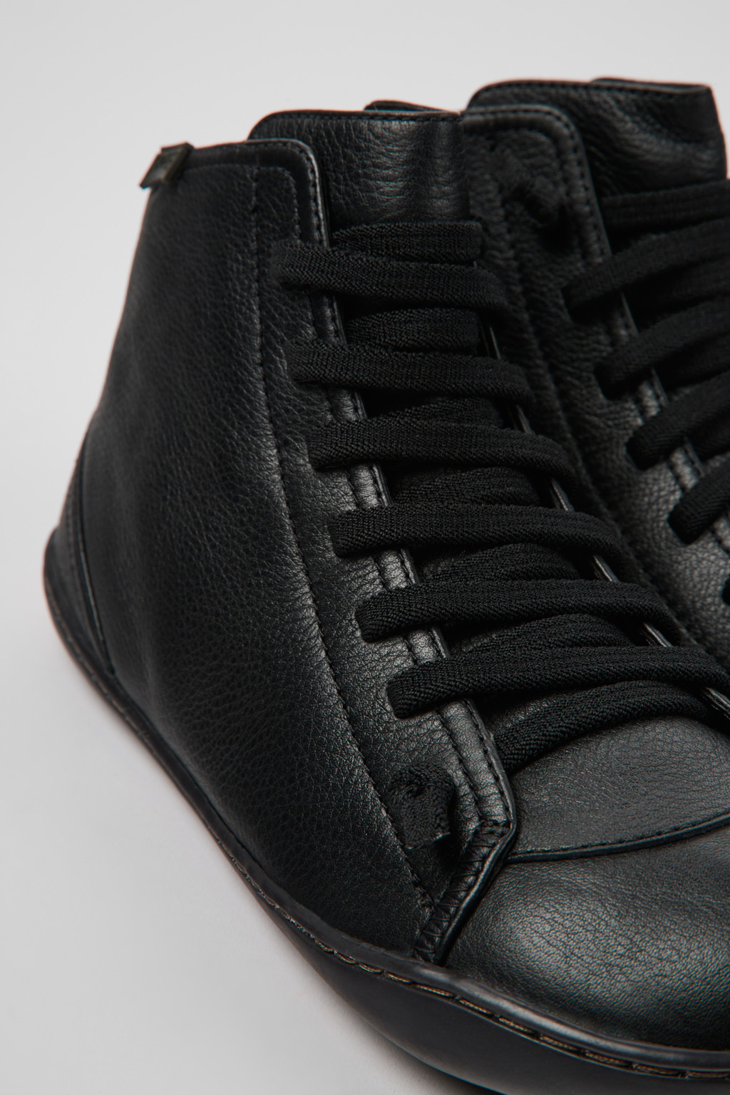 ショートブーツ・ブーティ CAMPER Woman Flat ankle boots Black K400505-001 PEU Peu Black Ankle Boots for Women - Spring/Summer collection